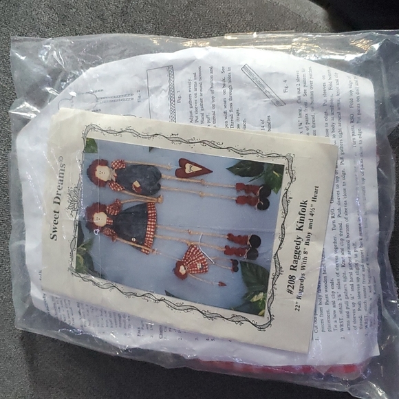 1990s Kinfolk #208 Raggedy Sweet Dreams Craft Kit - Picture 2 of 3